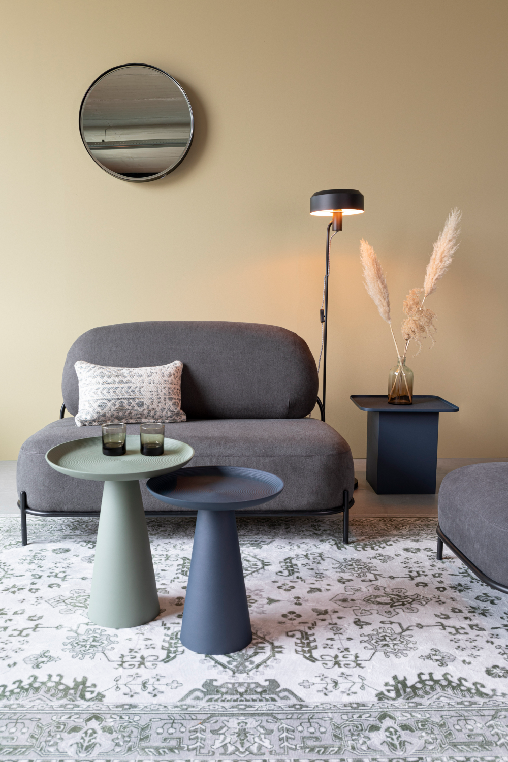 Square Iron Side Table | DF Sverre | OROA.com