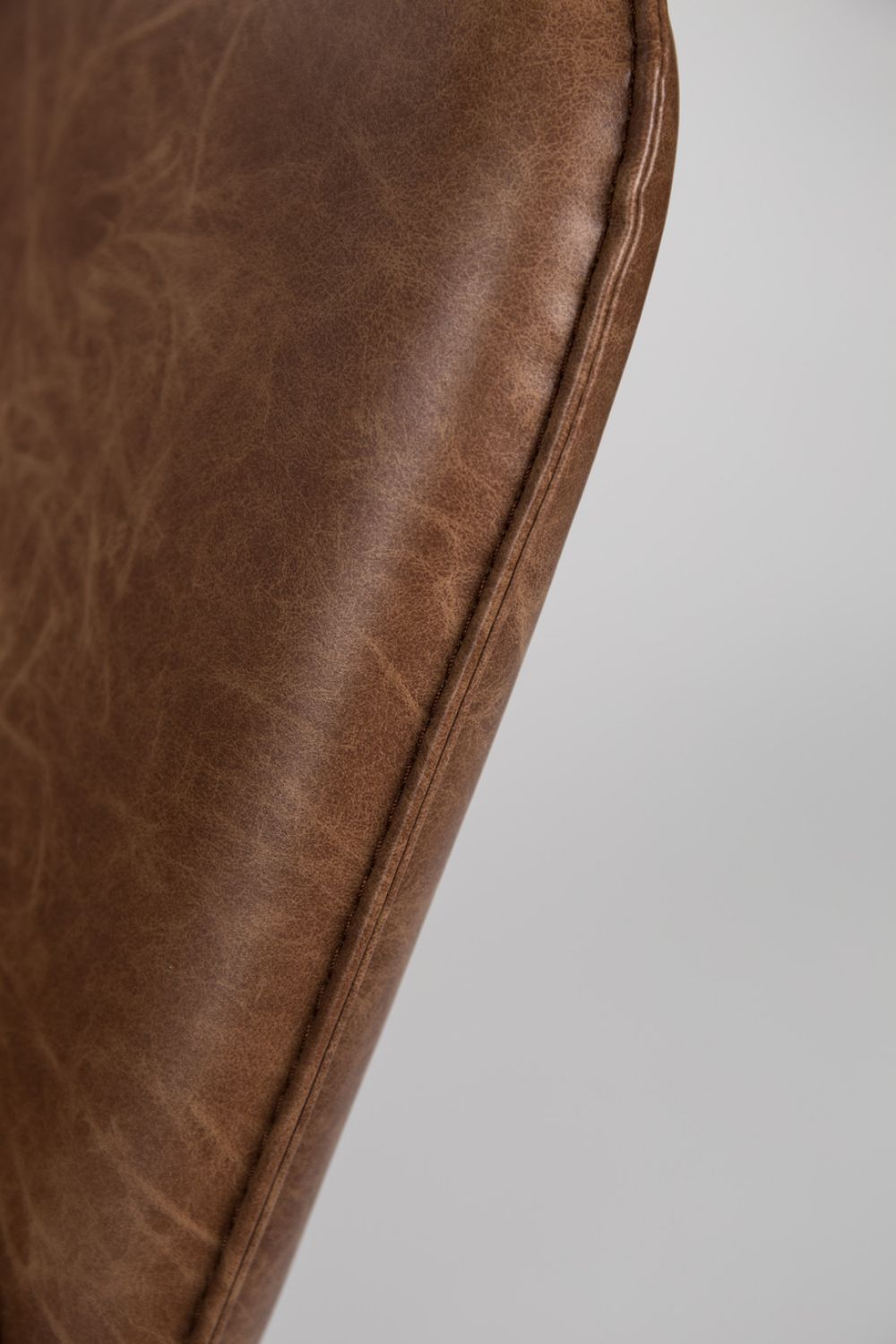 Leather Lounge Armchair | DF Bon | Oroa.com