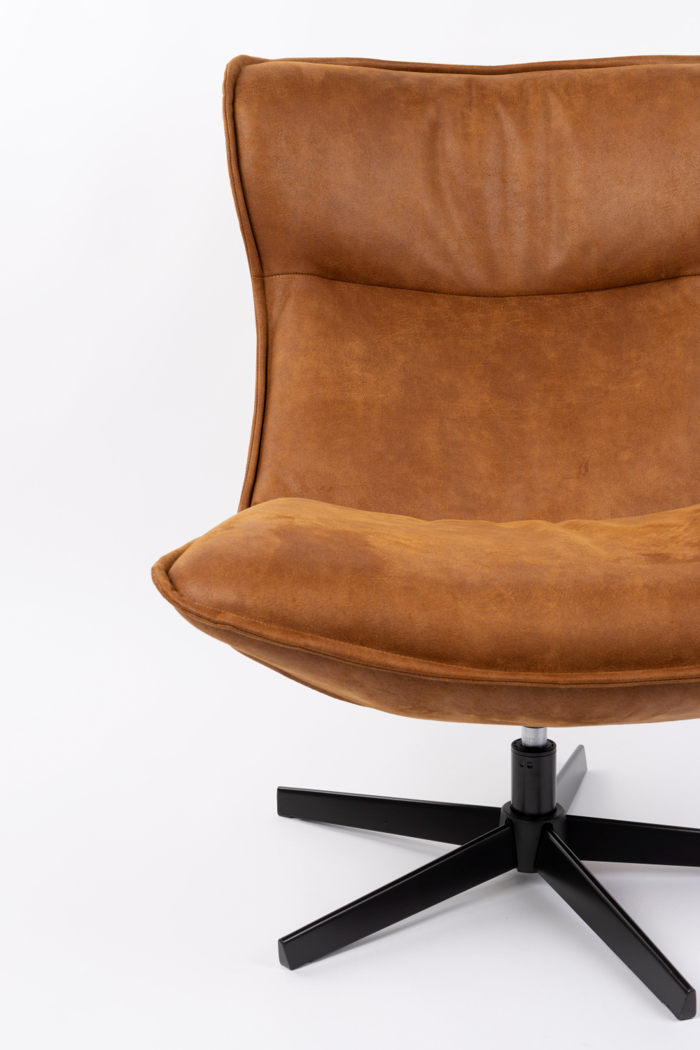 Modern Lounge Chair | DF John | OROA.com
