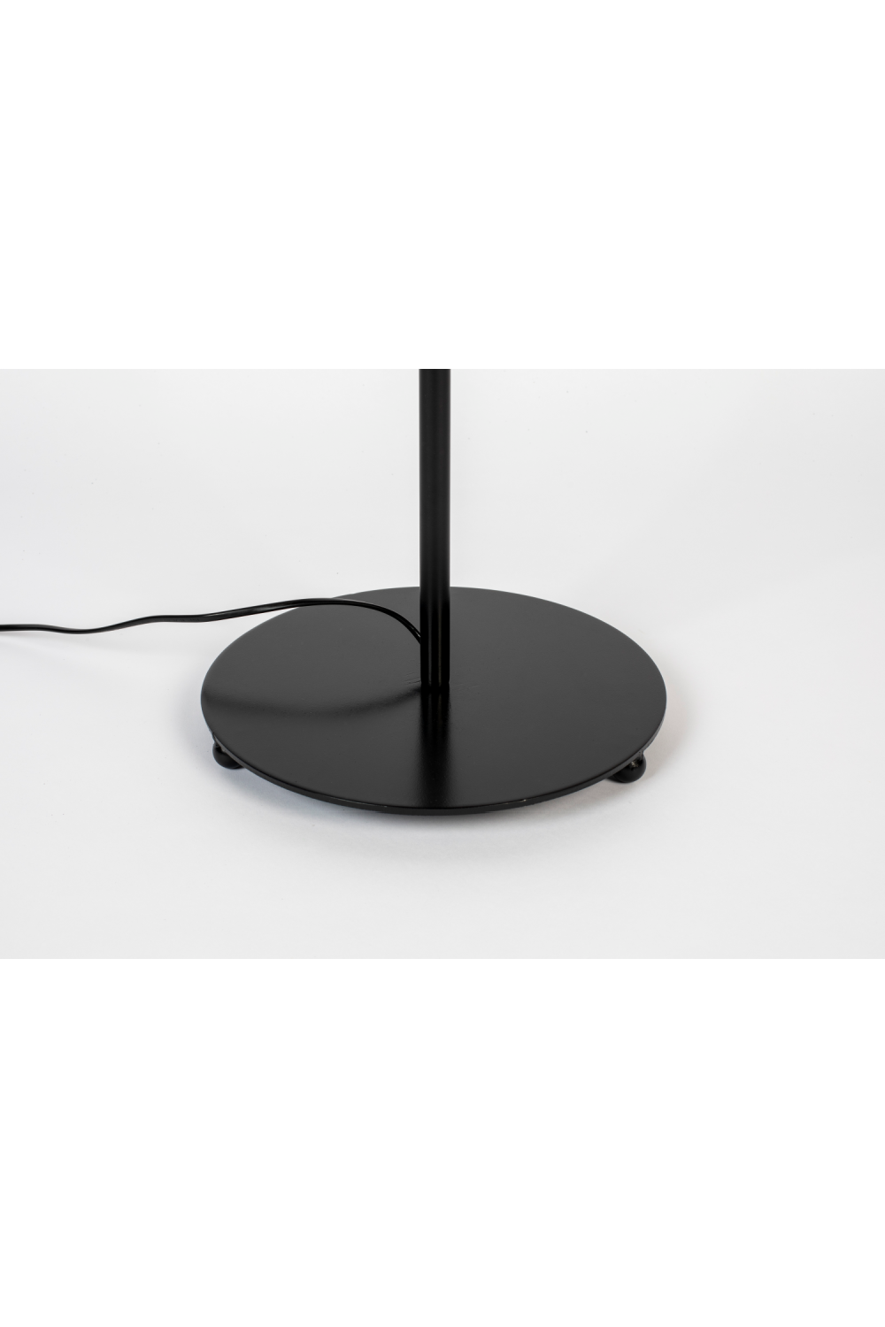 Antique Metal Floor Lamp | DF Lena | Oroatrade.com