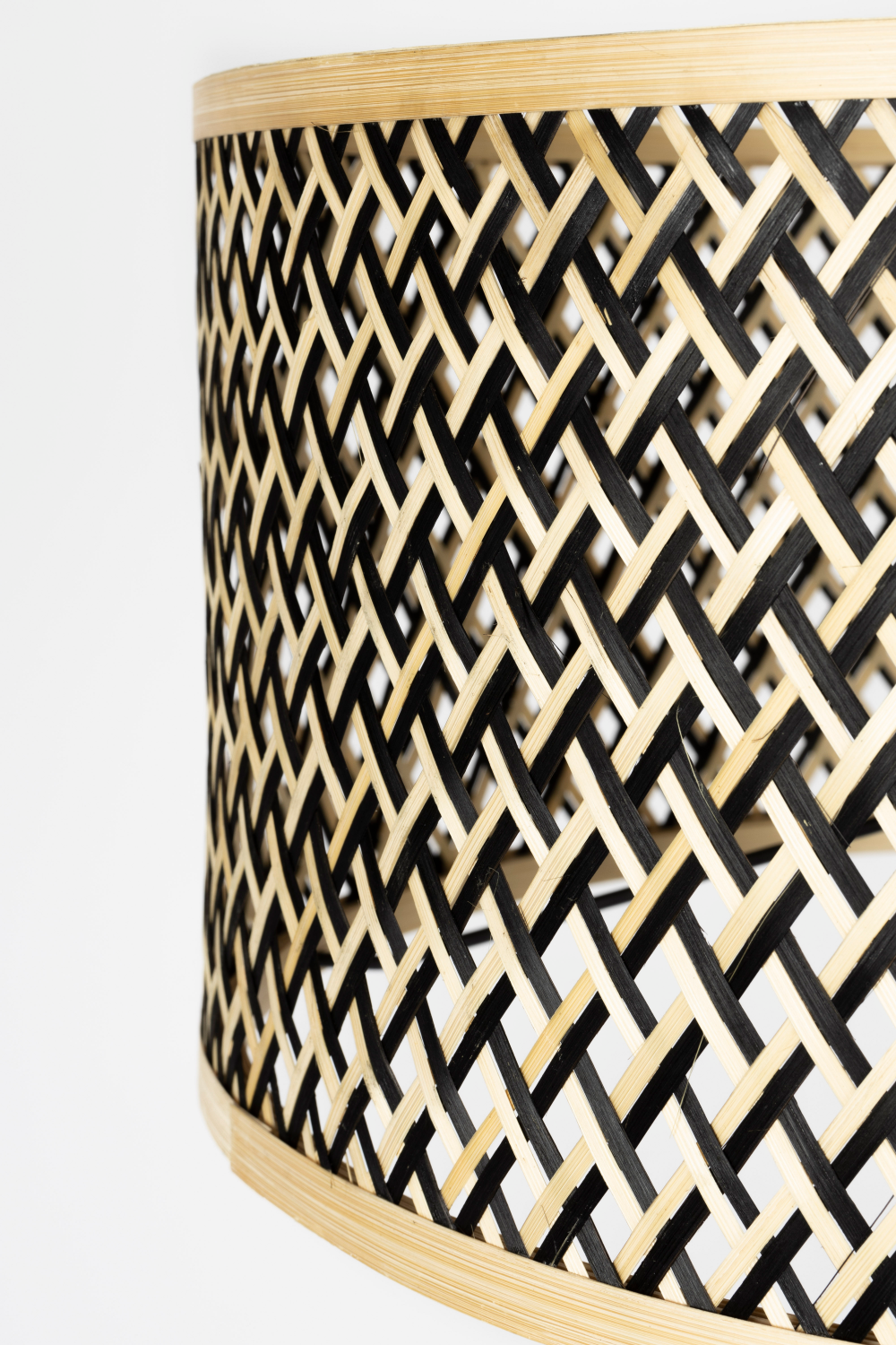 Modern Bamboo Tripod Floor Lamp | DF Isla Modern Bamboo Tripod Floor Lamp | DF Isla | OROA.com