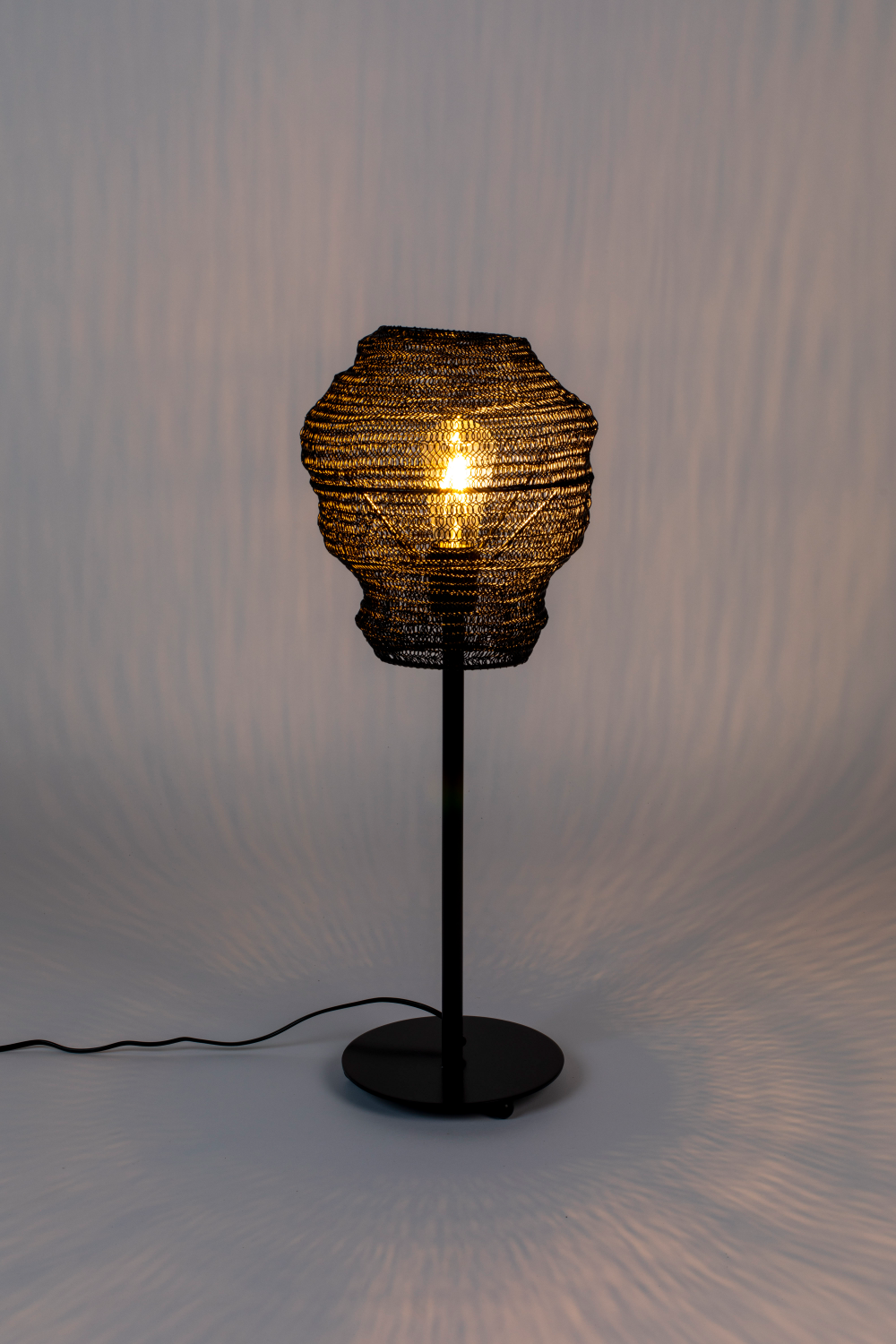Modern Iron Table Lamp | DF Lena | OROA.com