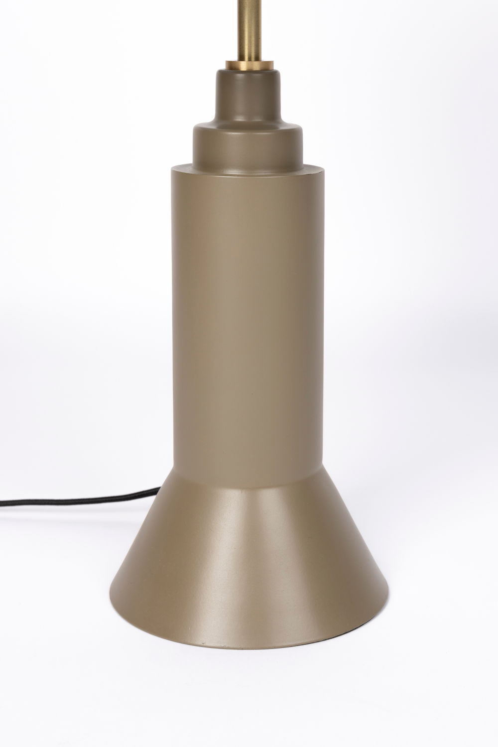 Modern Classic Table Lamp | DF Kaja | OROA.com