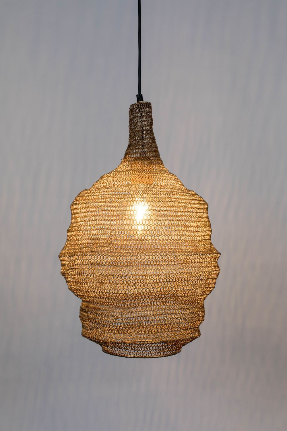 Brass Iron Mesh Pendant Lamp | DF Lena | Oroa.com