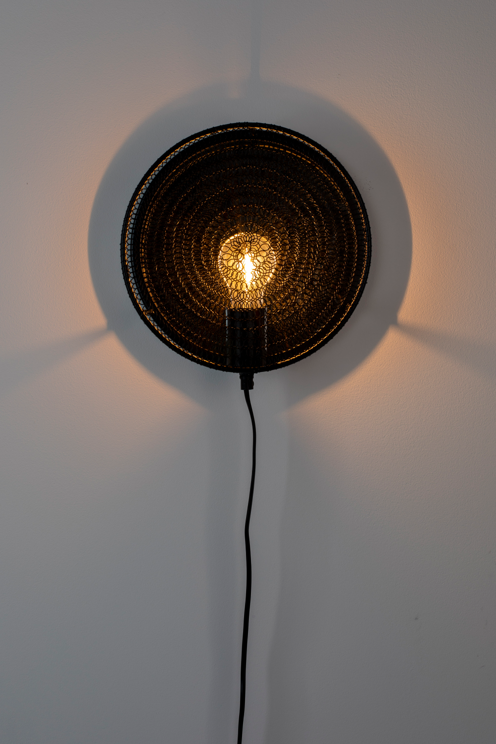 Circular Contemporary Wall Lamp | Oroa.com