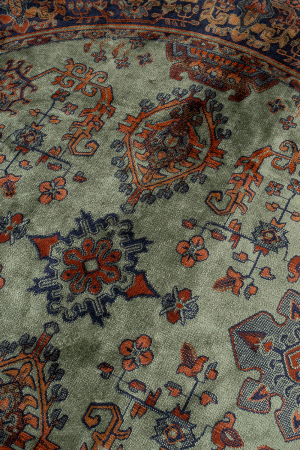 Round Green Vintage Carpet | DF Raz | Oroatrade.com