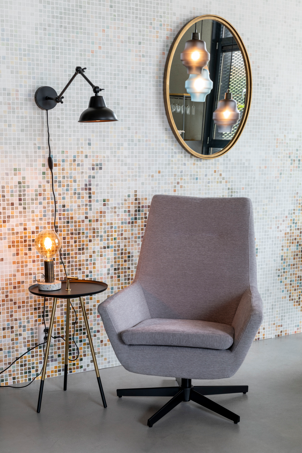 Oval Minimalist Mirror | DF Matz | OROA.com