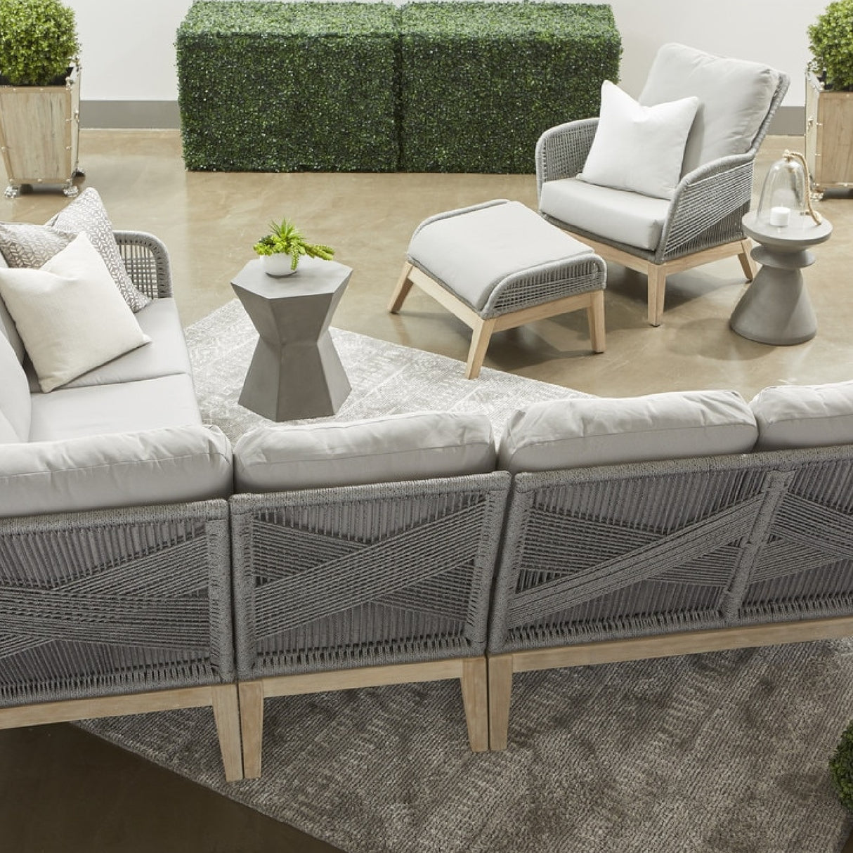 Gray Concrete Indoor/Outdoor Accent Table | Oroa.com