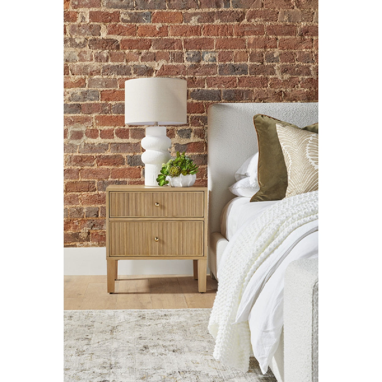 2-Drawer Oak Nightstand S | Oroa.com