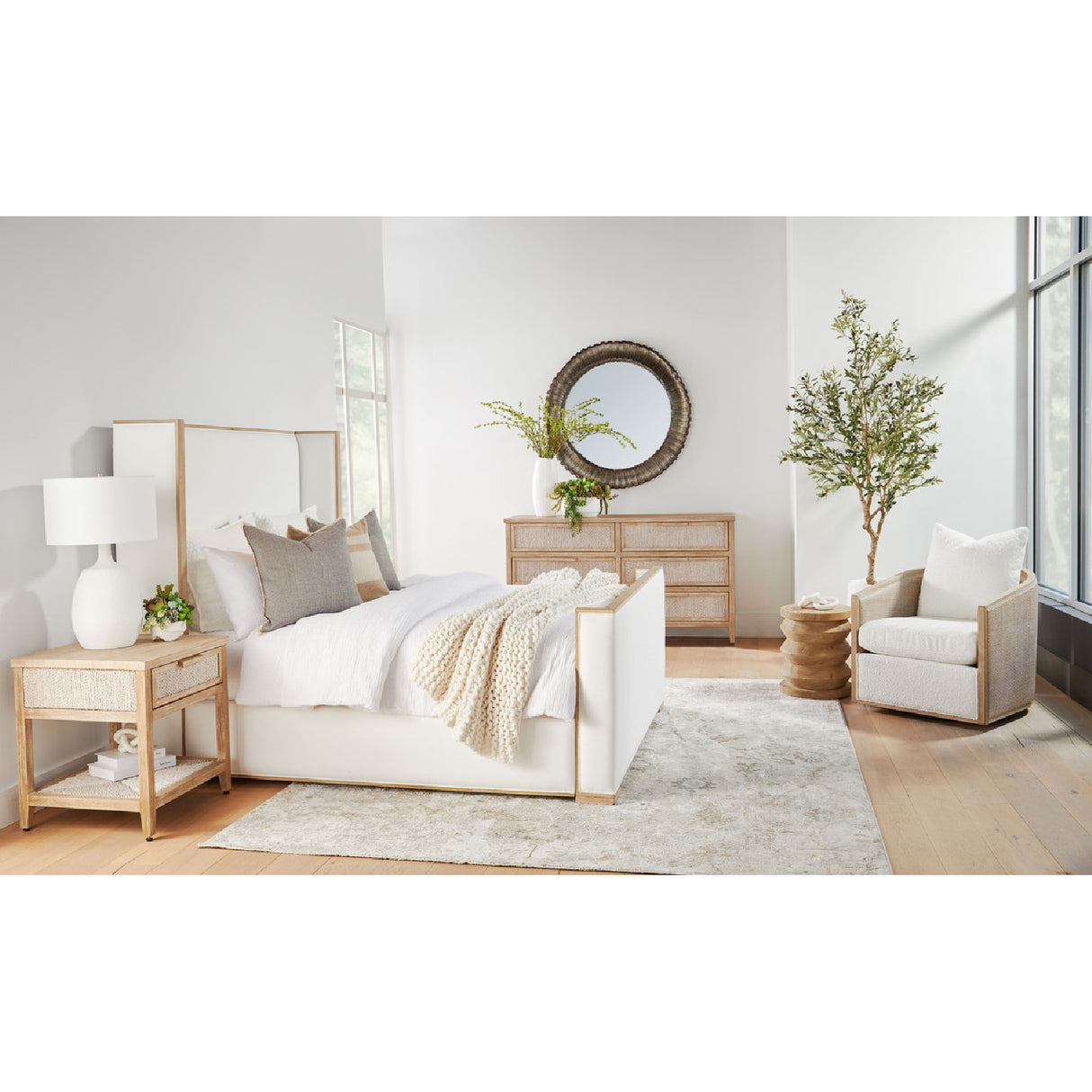 Curved Oak Swivel Club Chair | Oroa.com