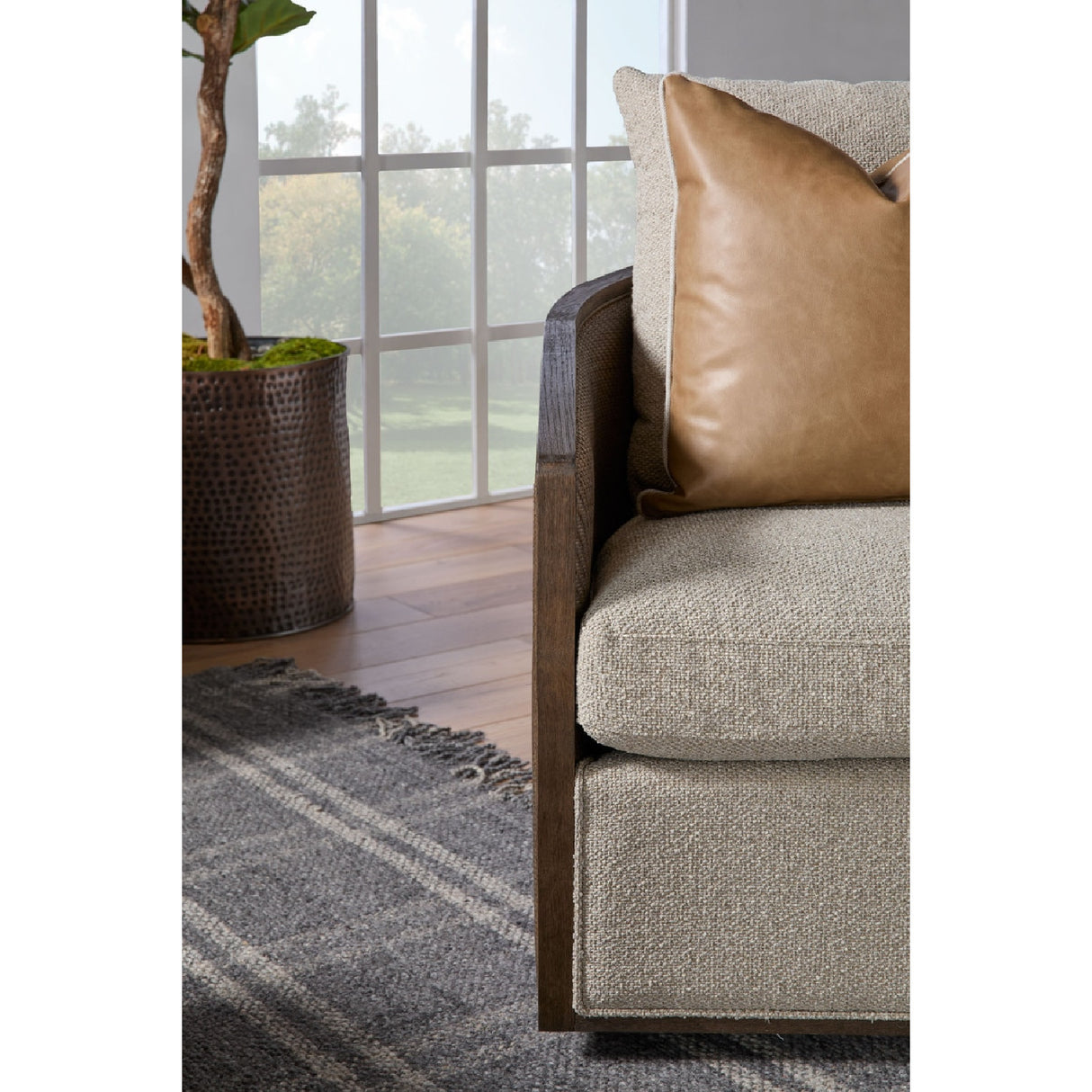 Curved Oak Swivel Club Chair | Oroa.com