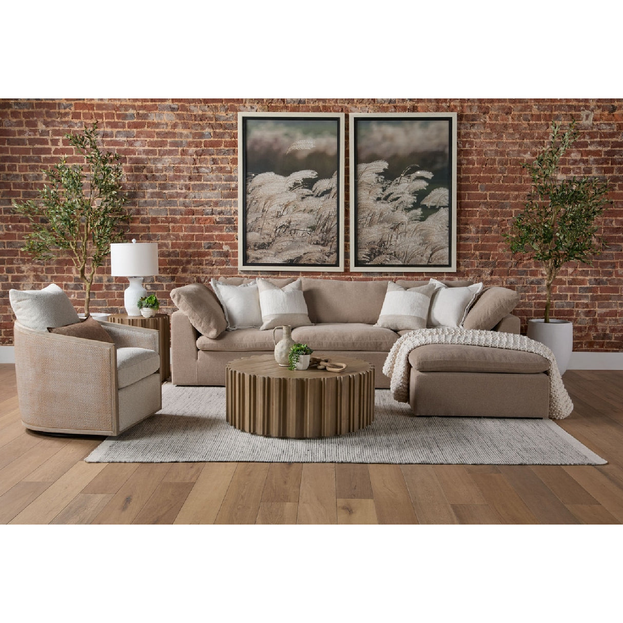Curved Oak Swivel Club Chair | Oroa.com