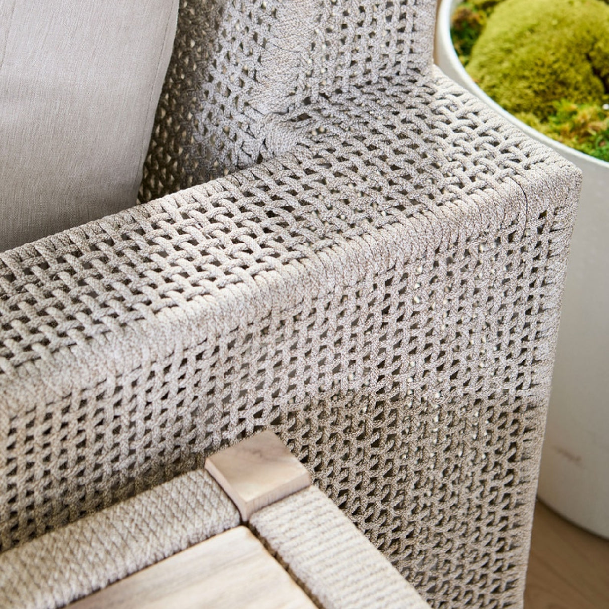 Flat Rope Outdoor Sofa | Oroa.com