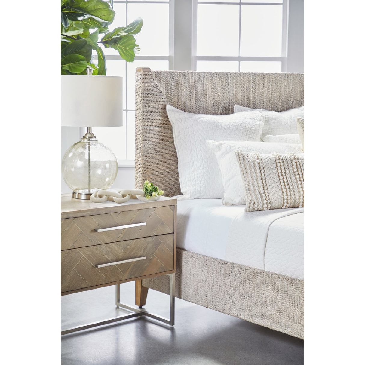 Whitewashed Abaca Rope Bed | Oroa.com