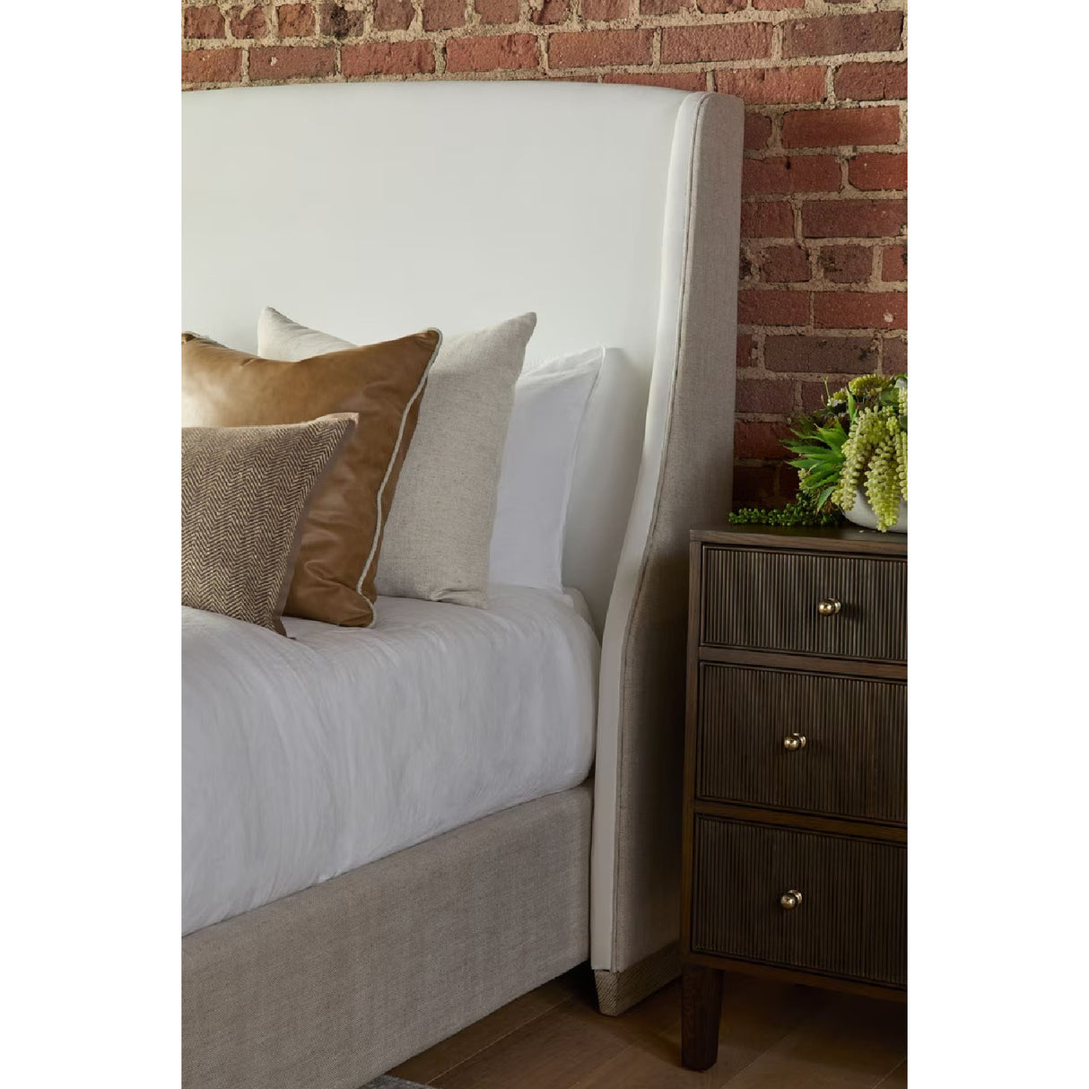 Beige Fabric Bed | Oroa.com
