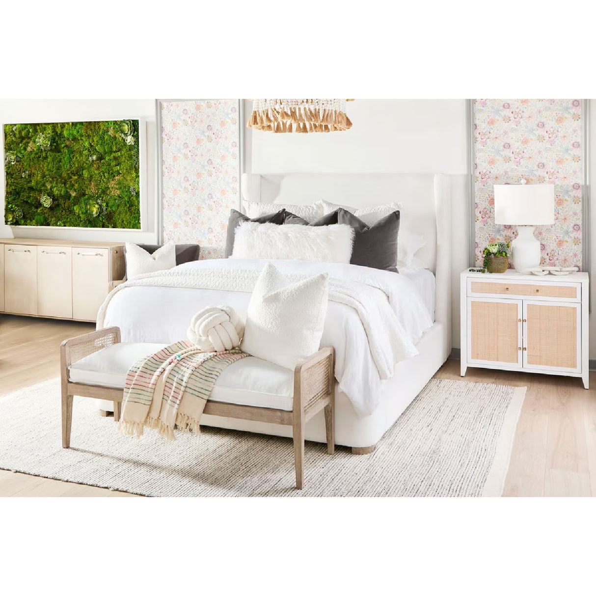 White Upholstered Bed | Oroa.com