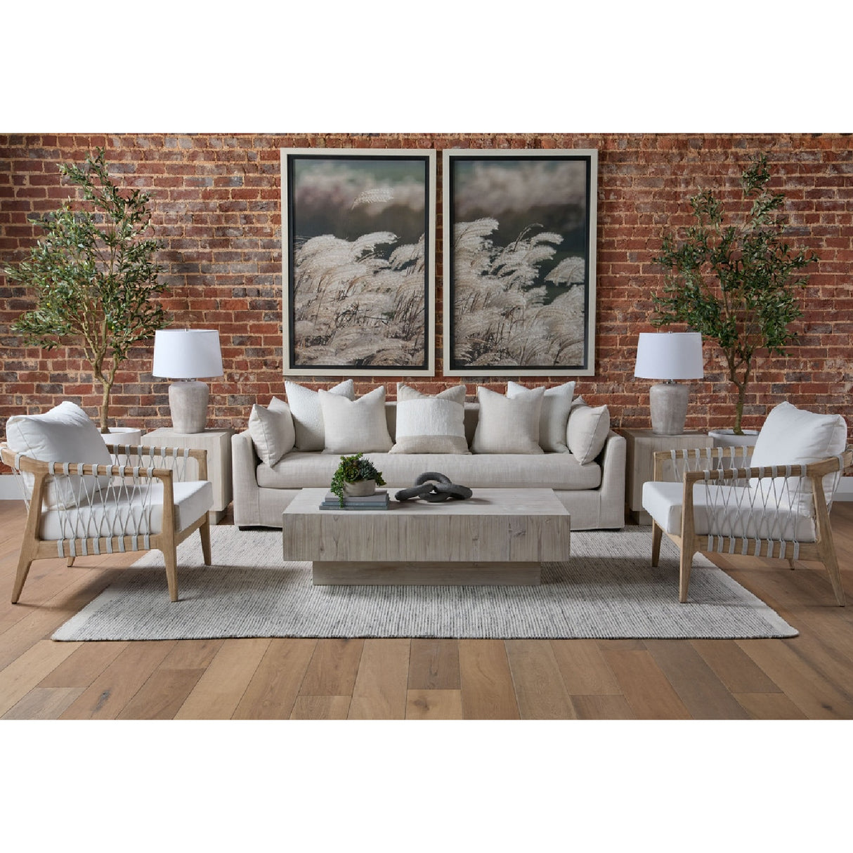 Whitewashed Pine Wood Coffee Table | Oroa.com
