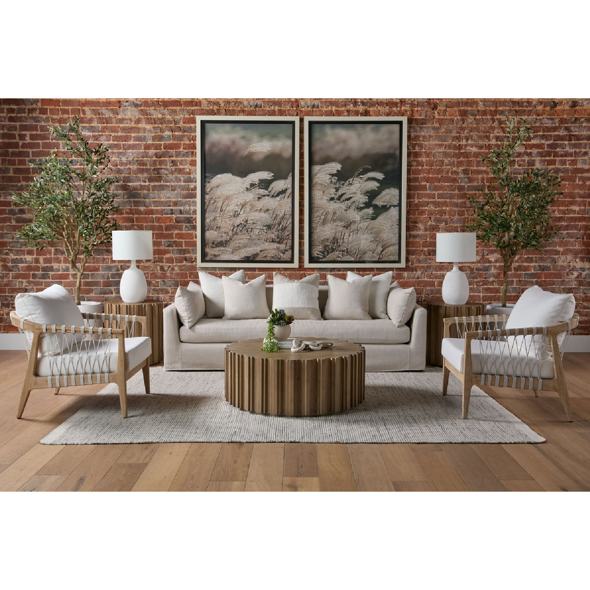 Fluted Pine End Table | Oroa.com