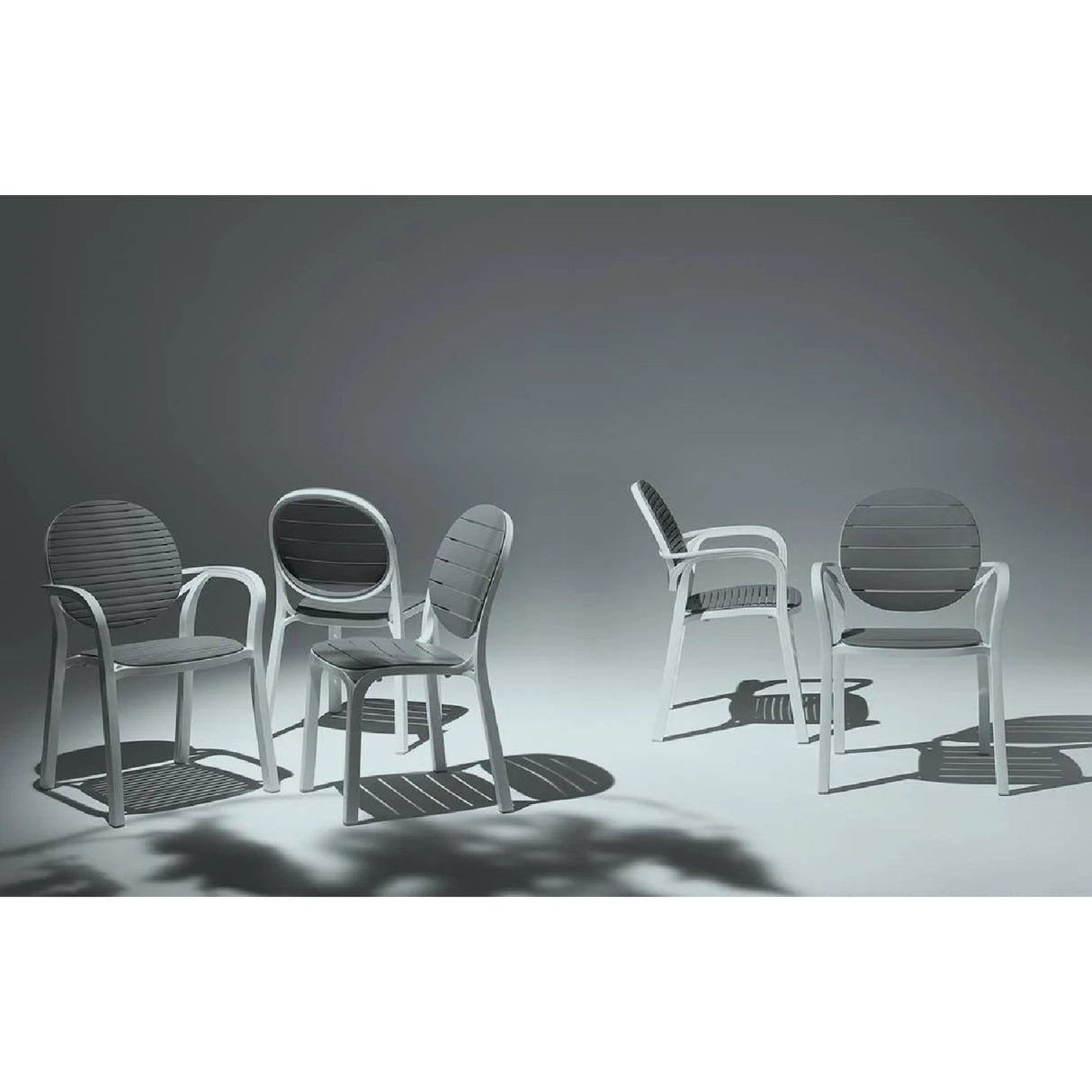 Round-Back Slatted Armchair | Oroa.com