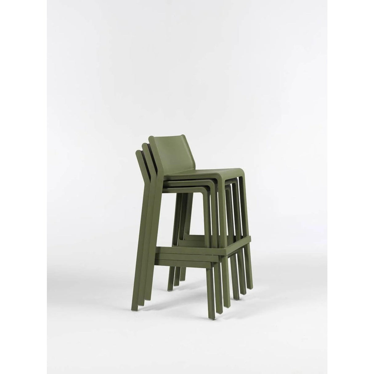 Minimalist Outdoor Bar Stool | Oroa.com