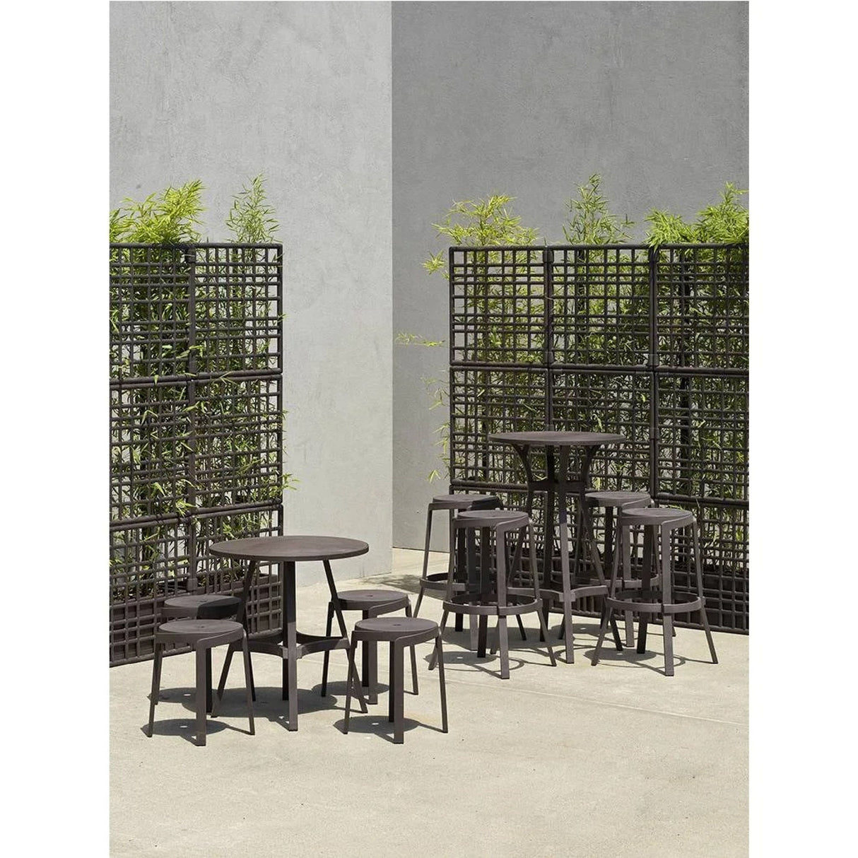 Regenerated Fiberglass Round Outdoor Stool | Oroa.com