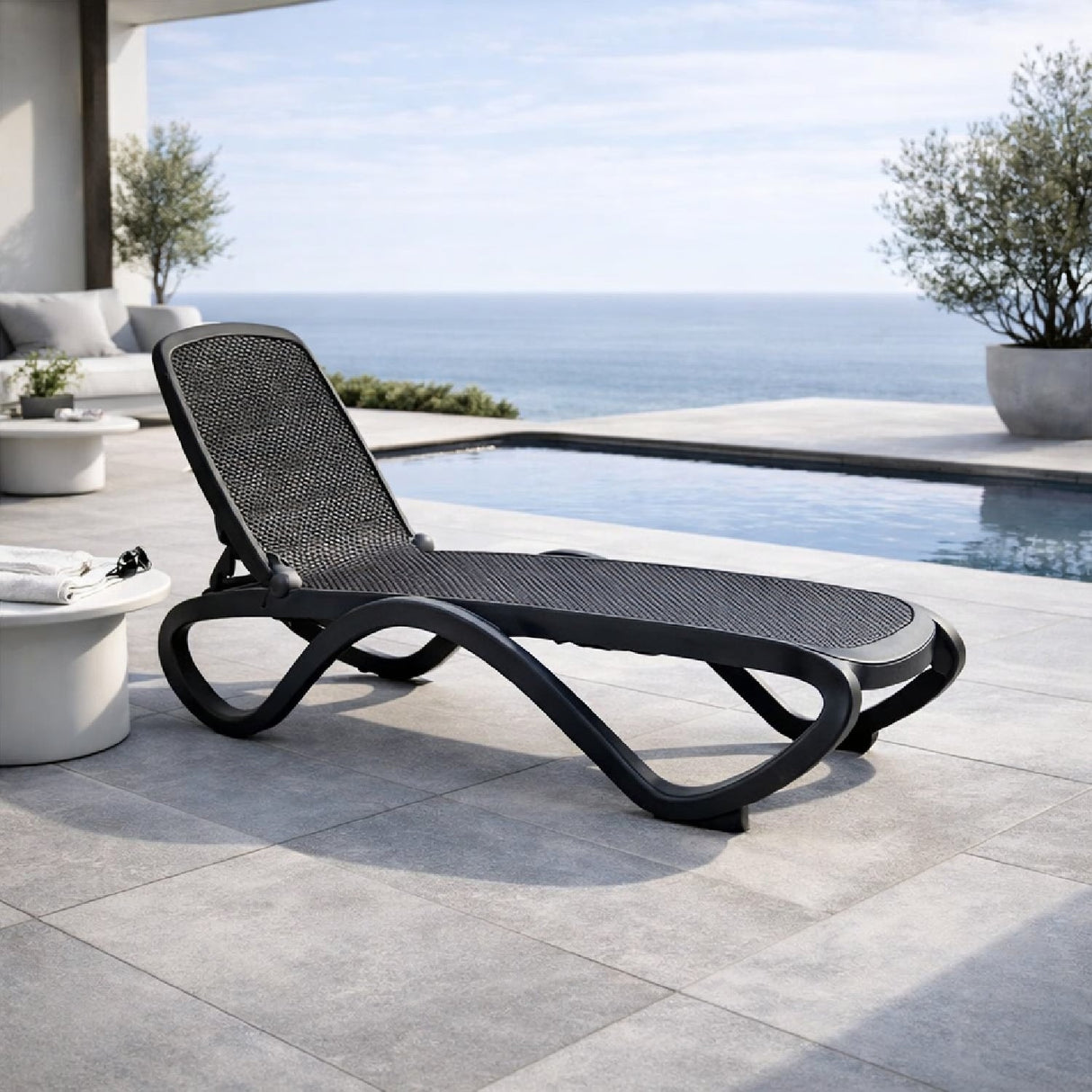 Fabric Adjustable Outdoor Chaise Lounge | Oroa.com