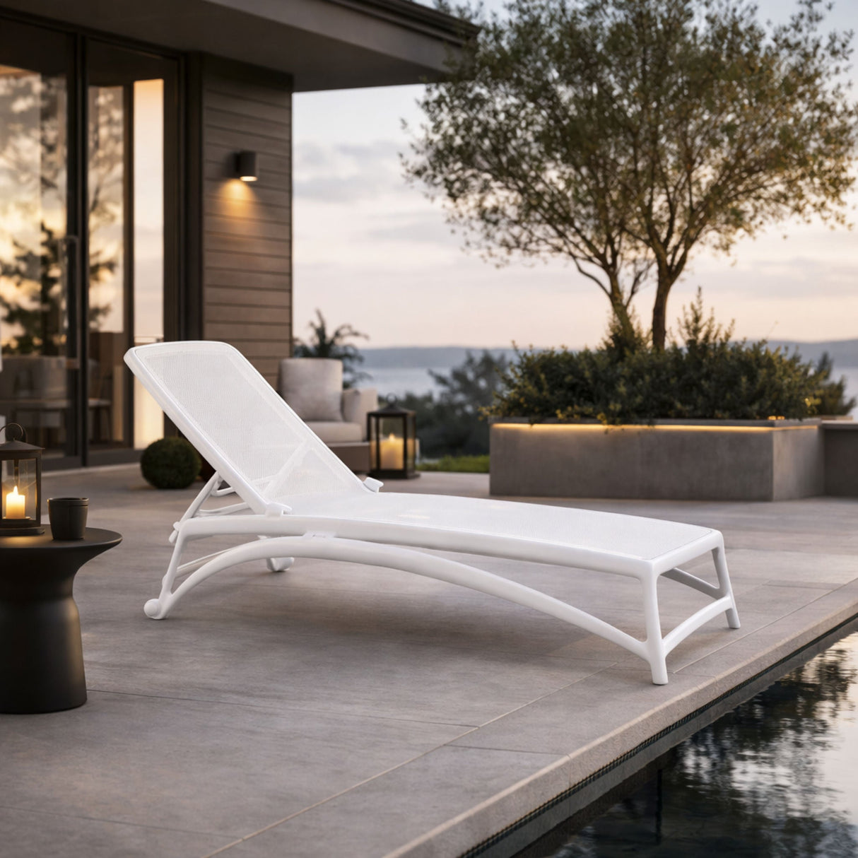 Fiberglass Frame Outdoor Chaise Lounge | Oroa.com