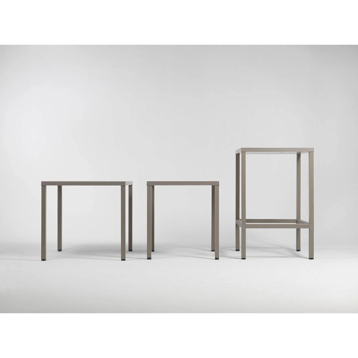 Square Slatted Outdoor Dining Table | Oroa.com