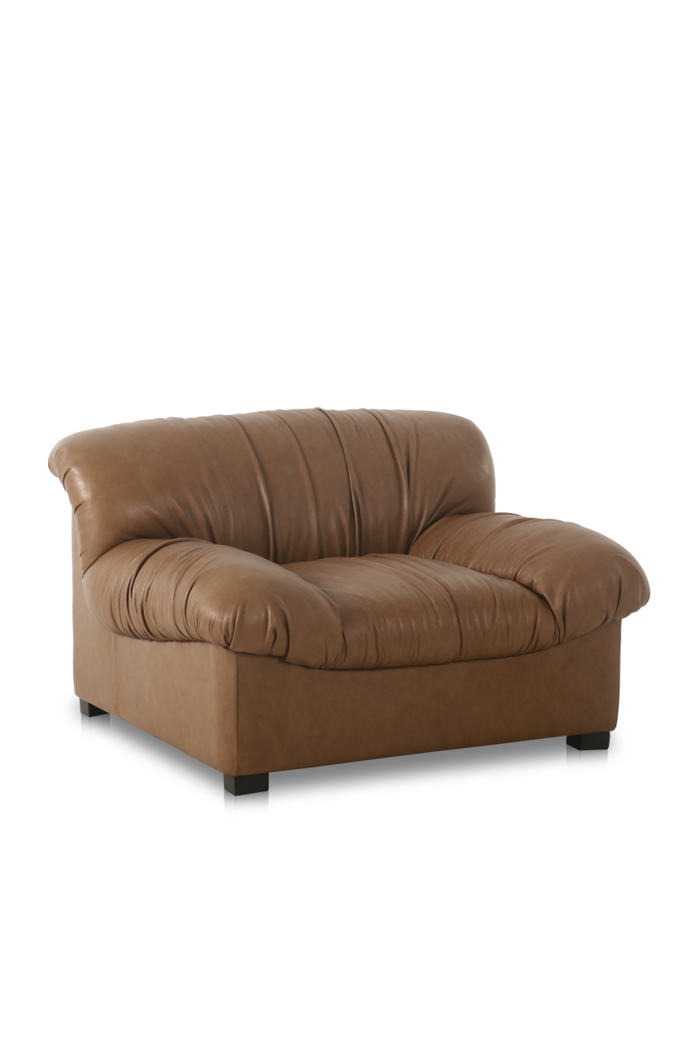 Vintage-Inspired Wrinkled Lounge Chair | Novi Living Halston | Oroa.com