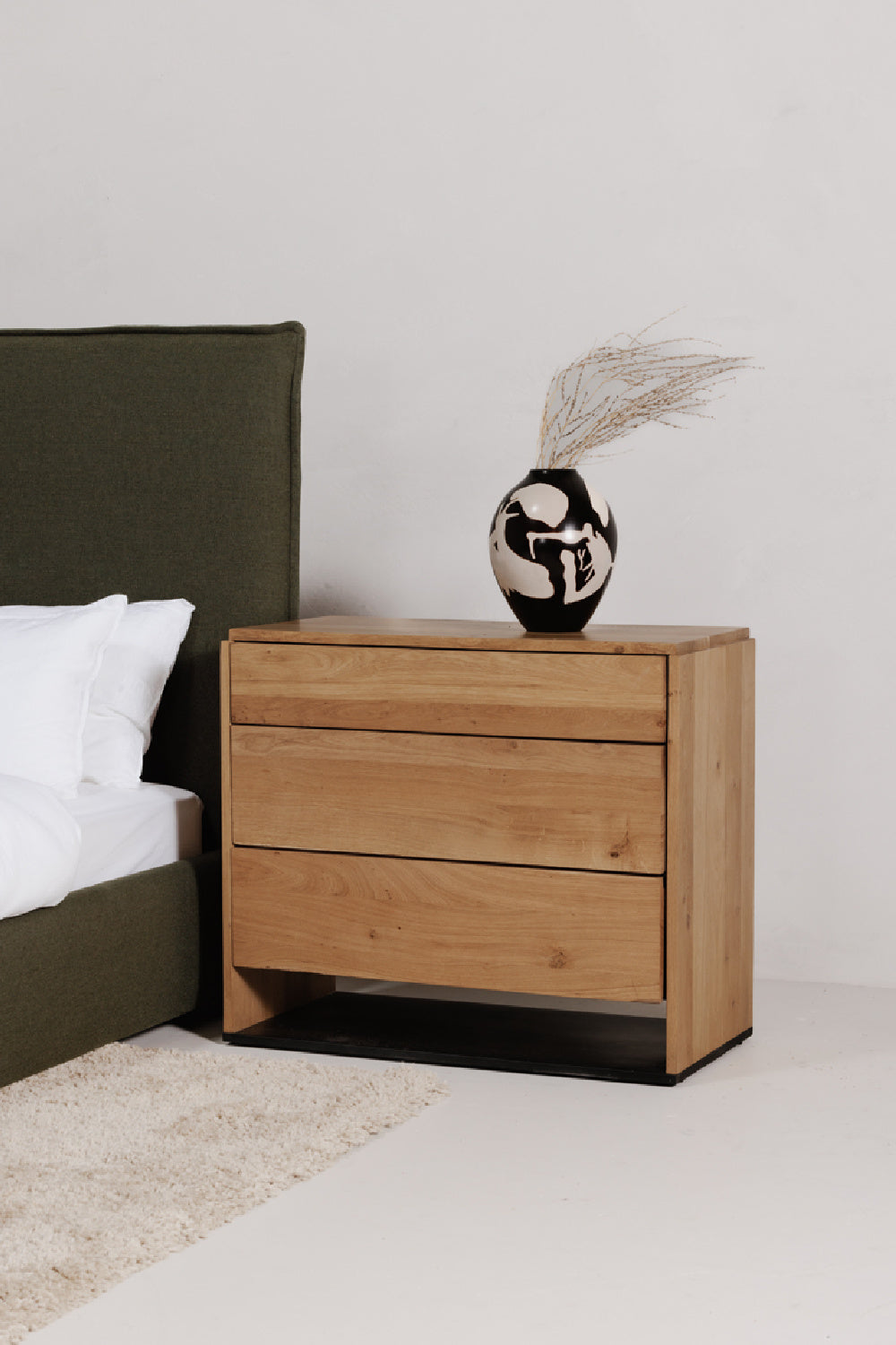 Modern European furniture - Green Tall Headboard King Bed - www.oroa.com