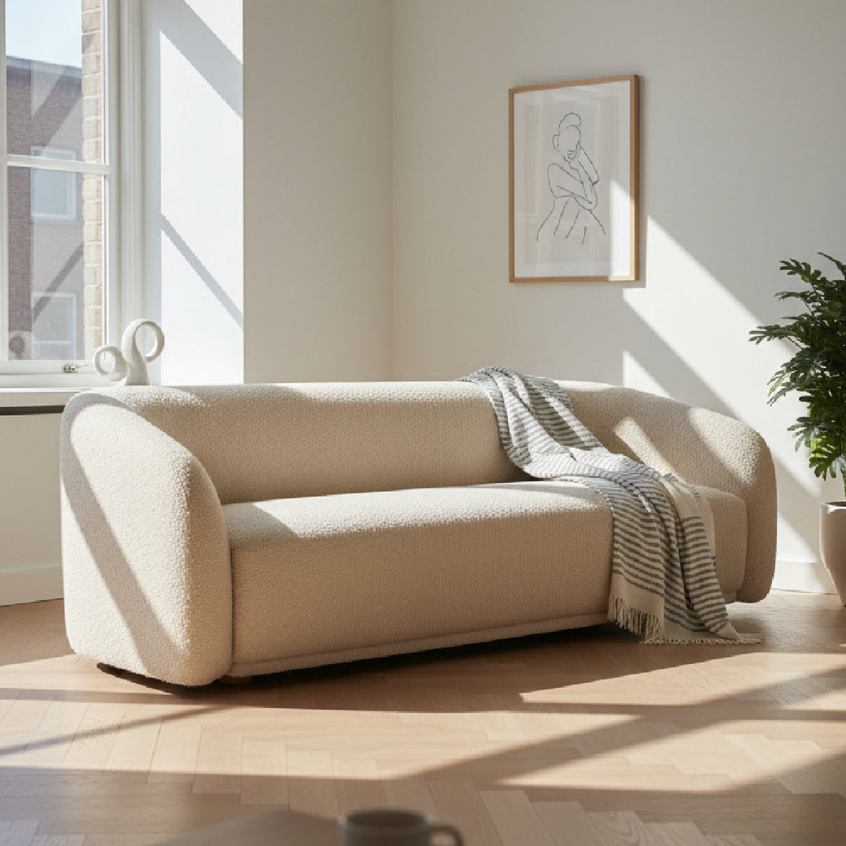 Curved Back Sofa | Oroa.com