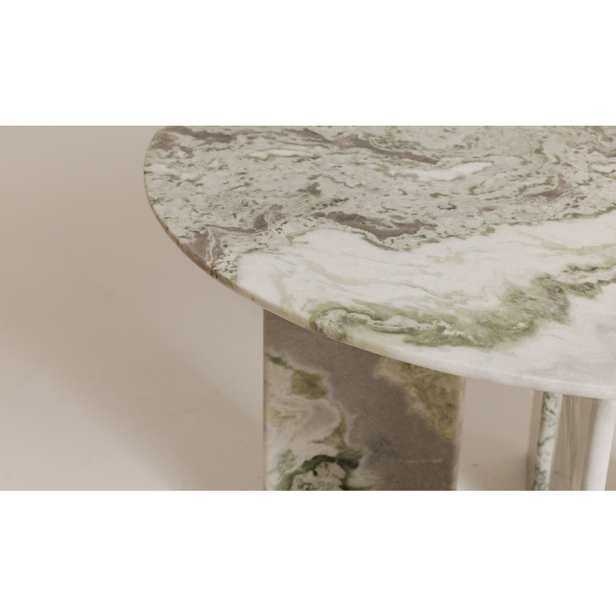Green Onyx Marble Dining Table | Novi Living Celia | Oroa.com