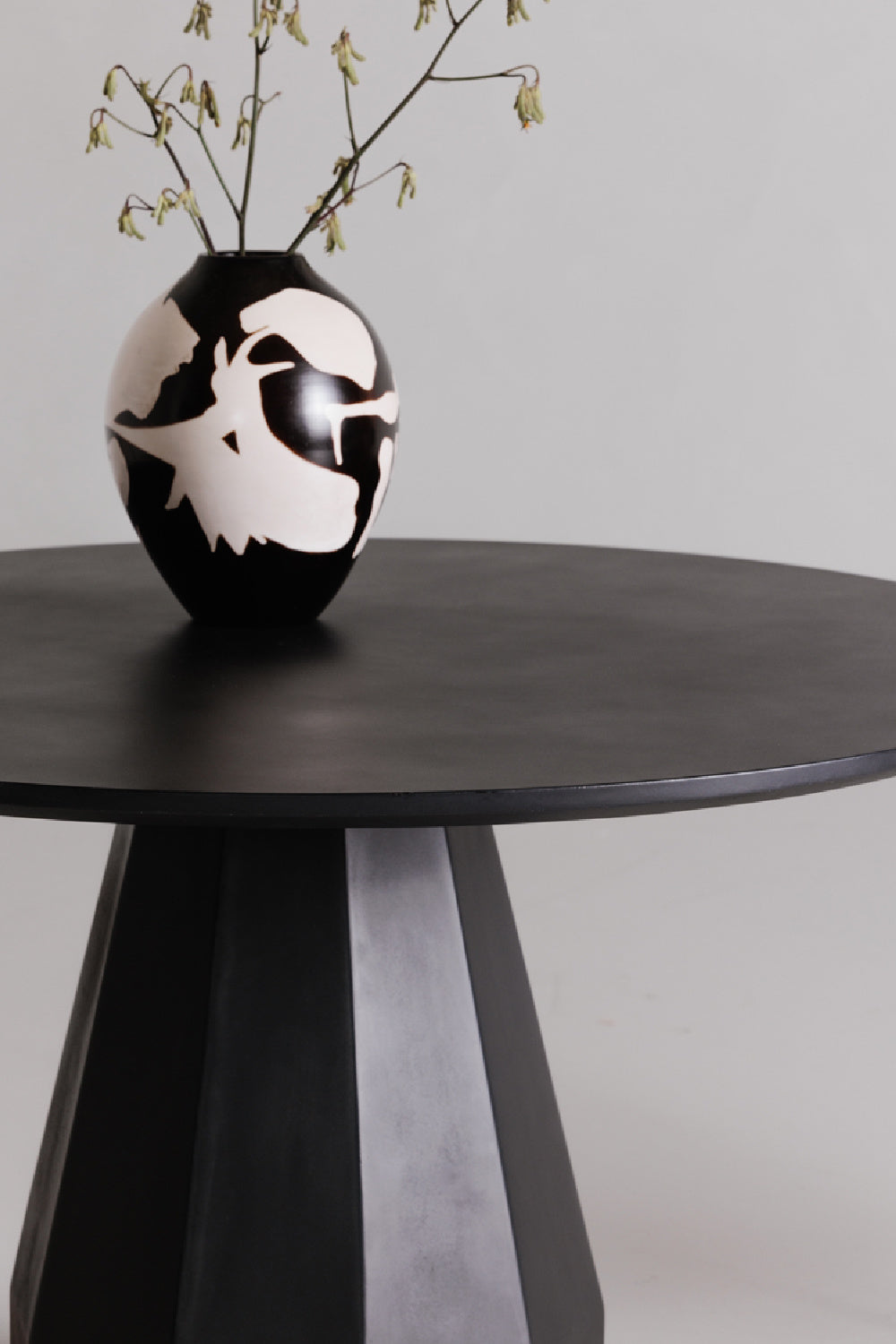 Modern European furniture - Concrete Indoor/Outdoor Dining Table - www.oroa.com | Oroa.com