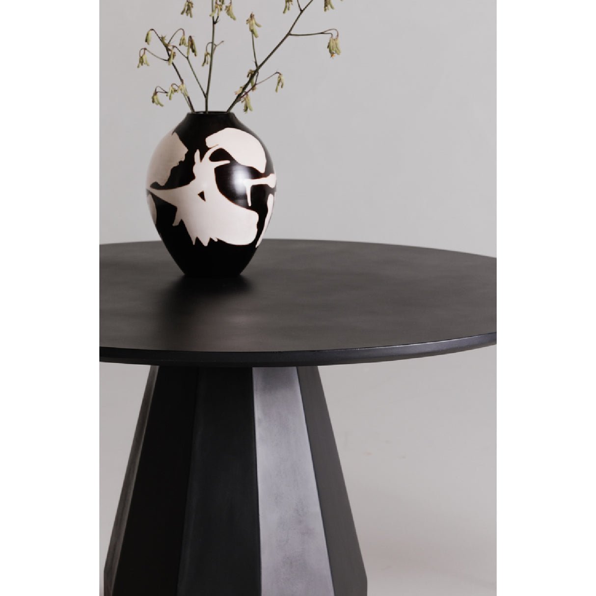 Modern European furniture - Concrete Indoor/Outdoor Dining Table - www.oroa.com | Oroa.com