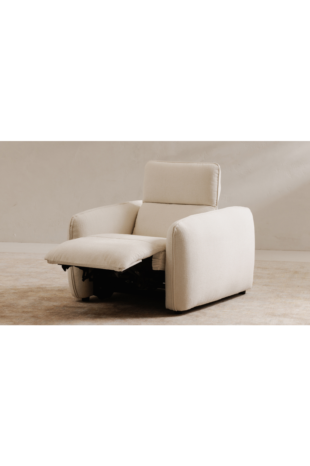 Modern European furniture - Power Recliner Lounge Chair - www.oroa.com | Oroa.com