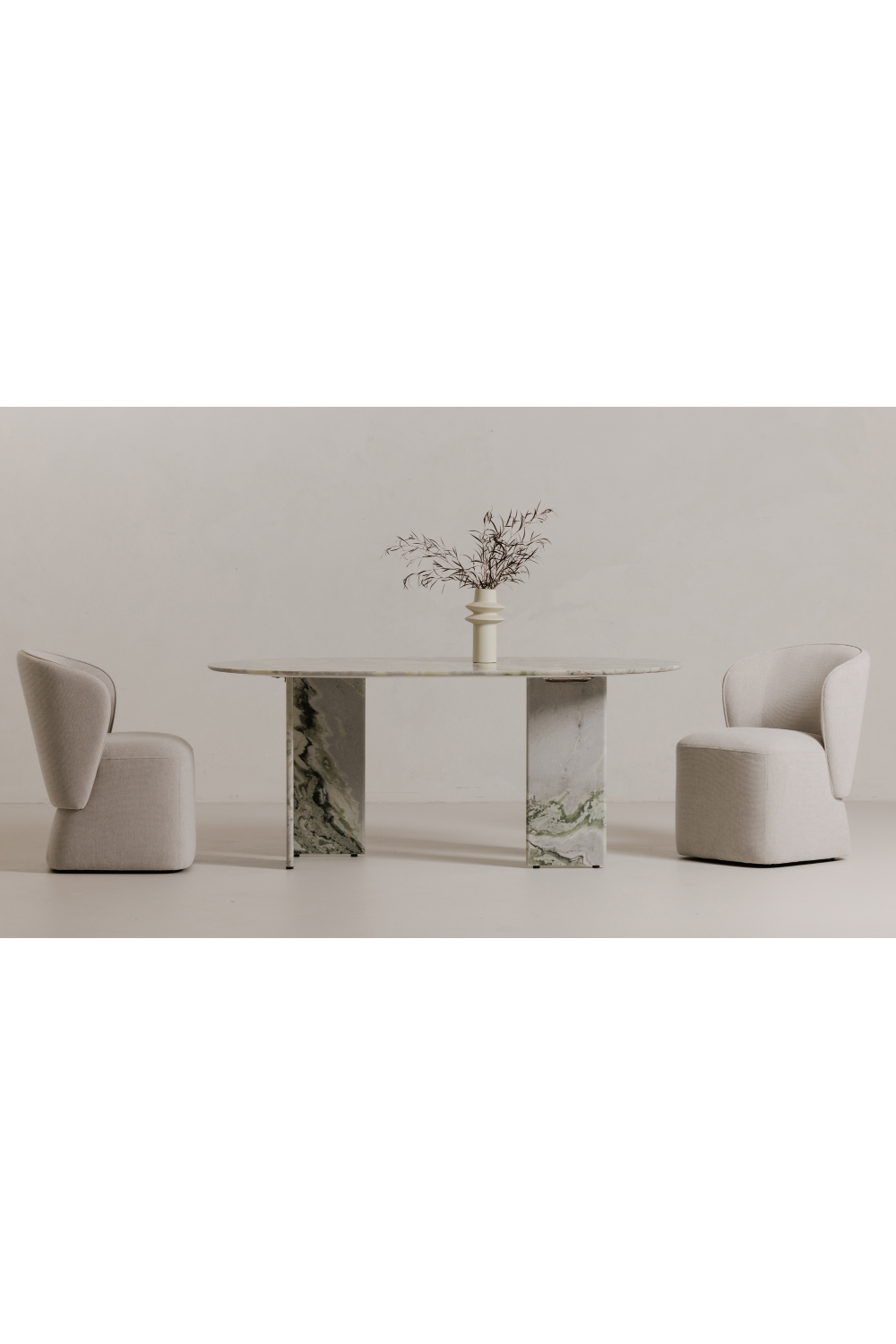 Modern European furniture - Curved Back Rolling Dining Chair - www.oroa.com | Oroa.com