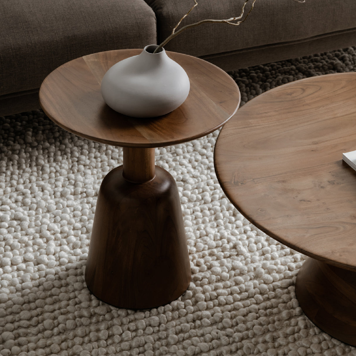 Round Wooden End Table | Novi Living Nels | Oroa.com