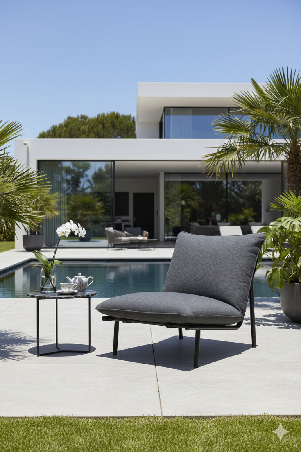 Modern European furniture - Modern Outdoor Cushion Chair - www.oroa.com | Oroa.com