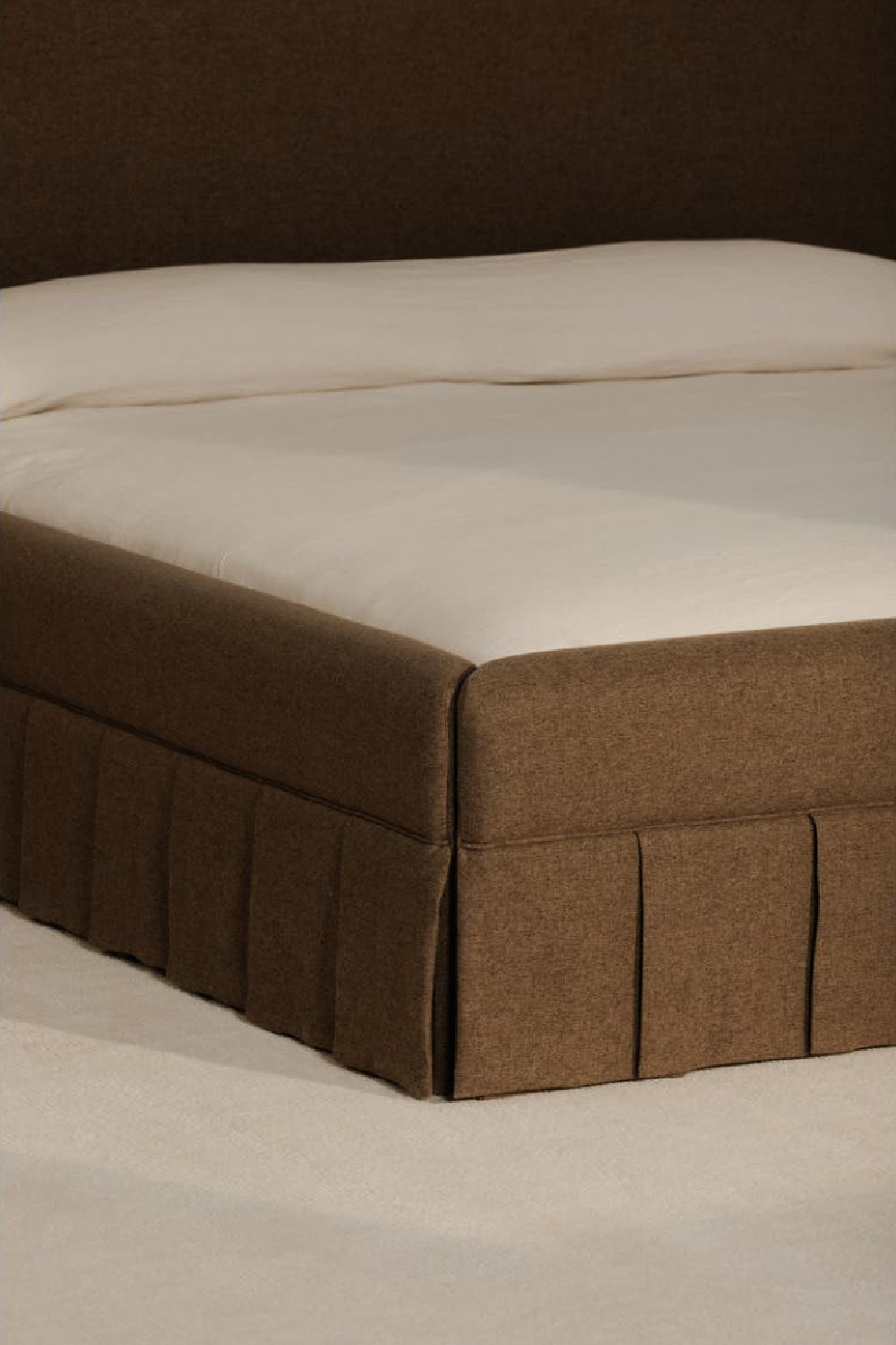 Box Pleated Bed | Novi Living Maren | Oroa.com