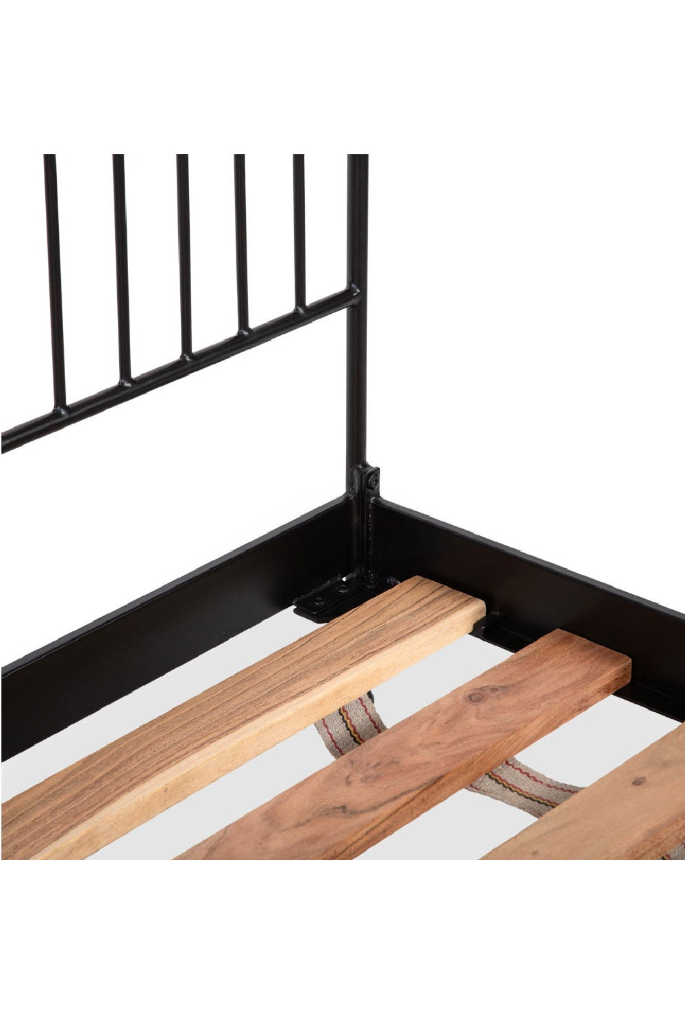 Black Iron Bed | Novi Living Monet | Oroa.com