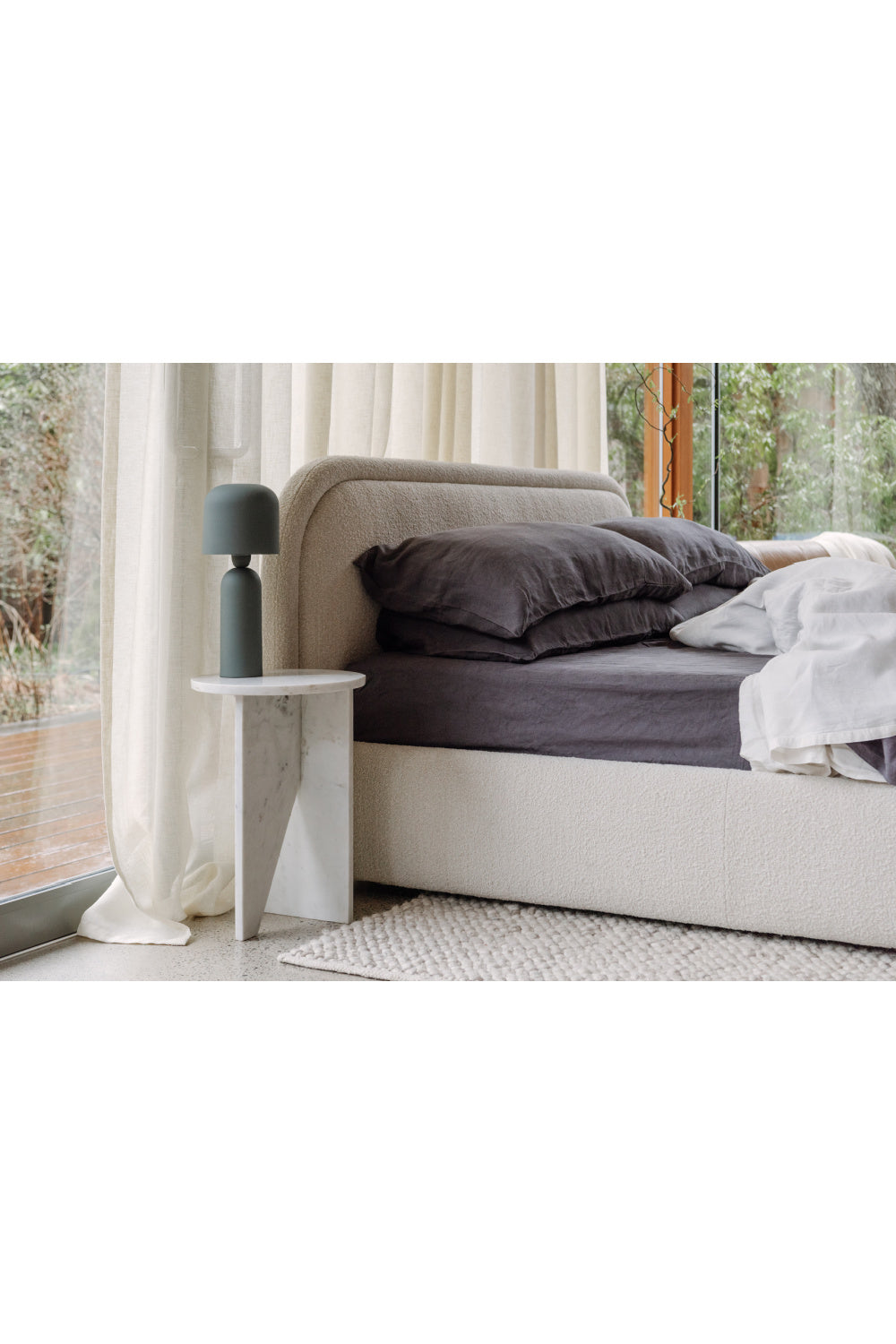 Modern European furniture - Cream Velvet King Bed - www.oroa.com