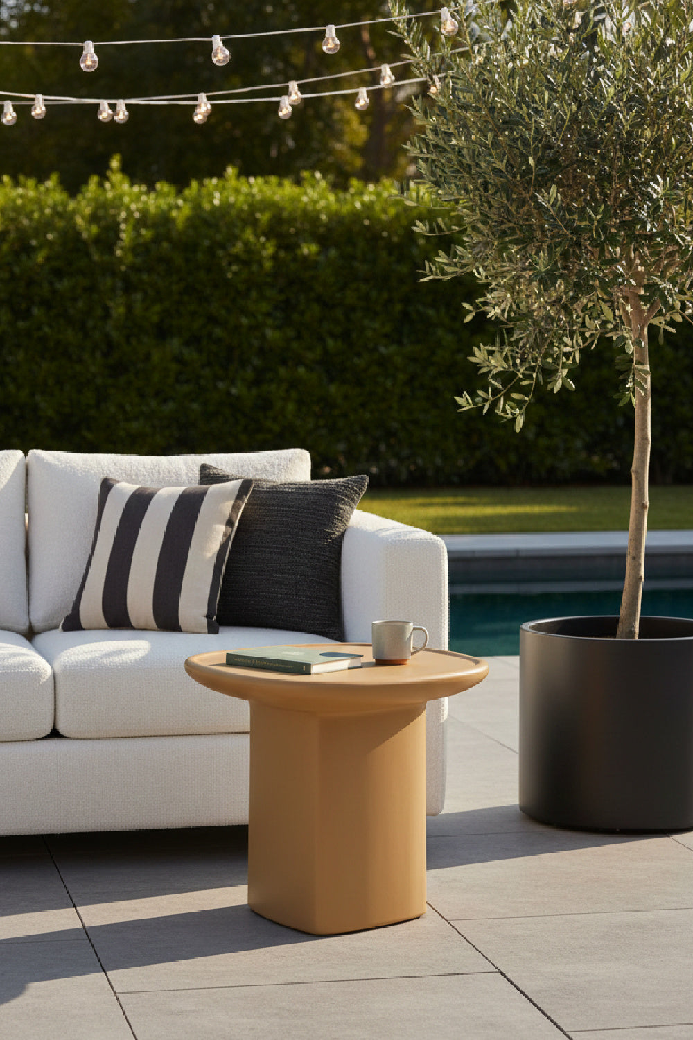 Modern European furniture - Square Concrete Outdoor Side Table - www.oroa.com | Oroa.com