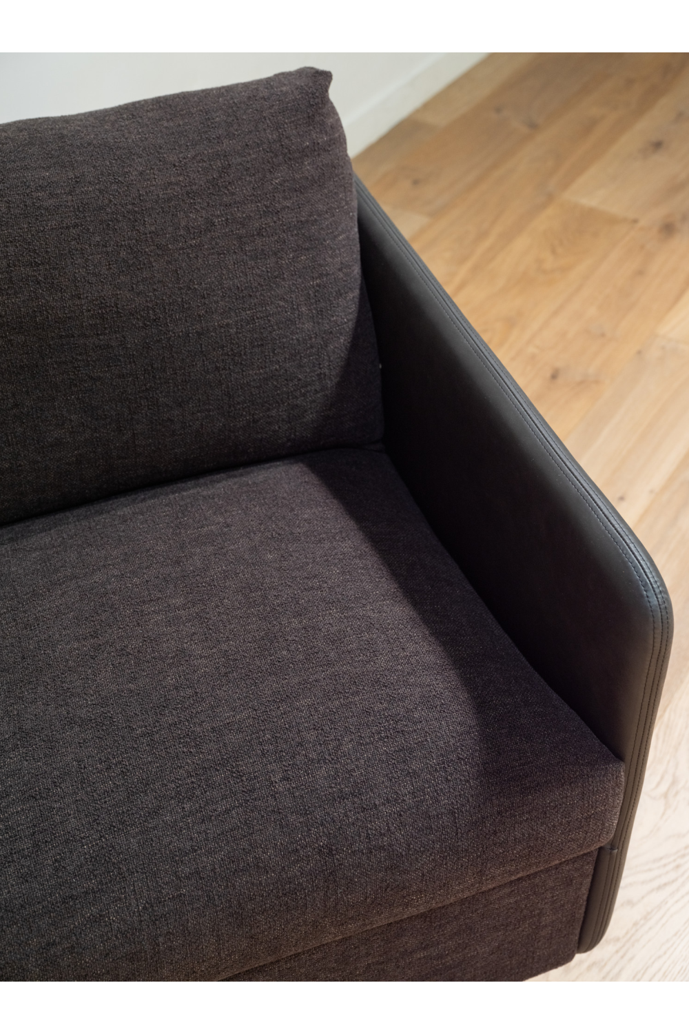 Modern European furniture - Leather Arm Accent Chair - www.oroa.com | Oroa.com