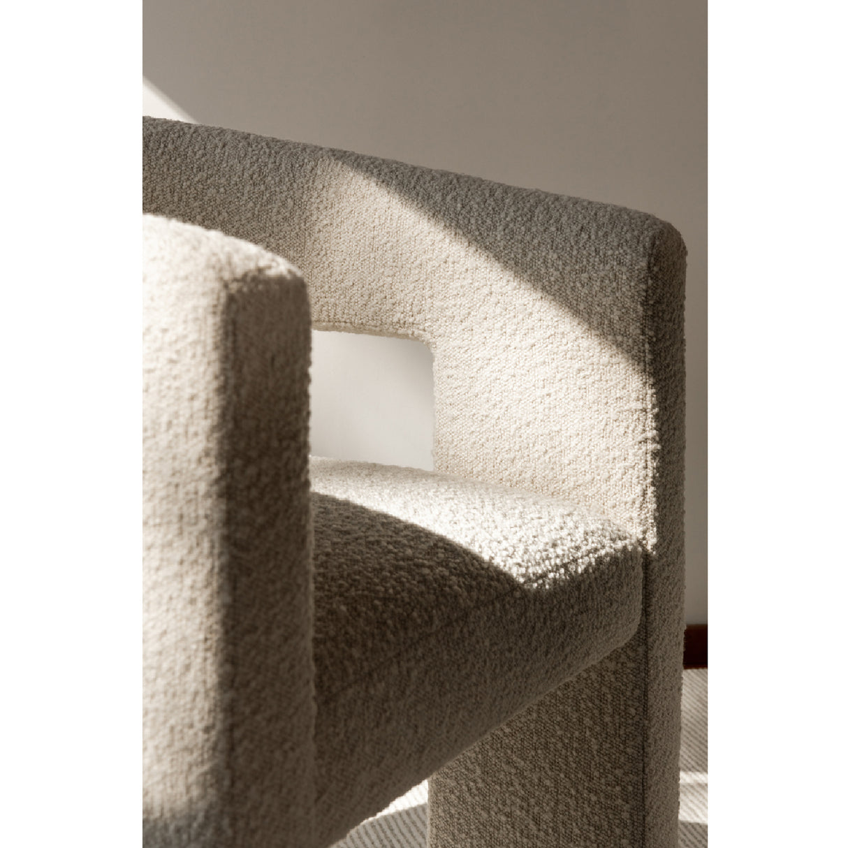 Modern European furniture - Modern 3-Legged Dining Chair - www.oroa.com | Oroa.com