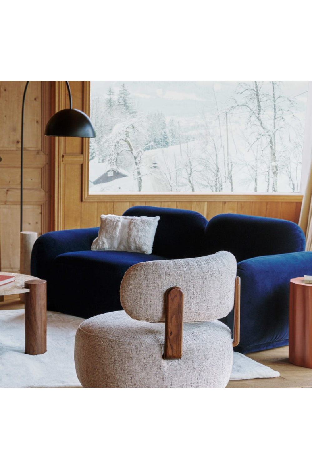 Round Accent Chair | Oroa.com