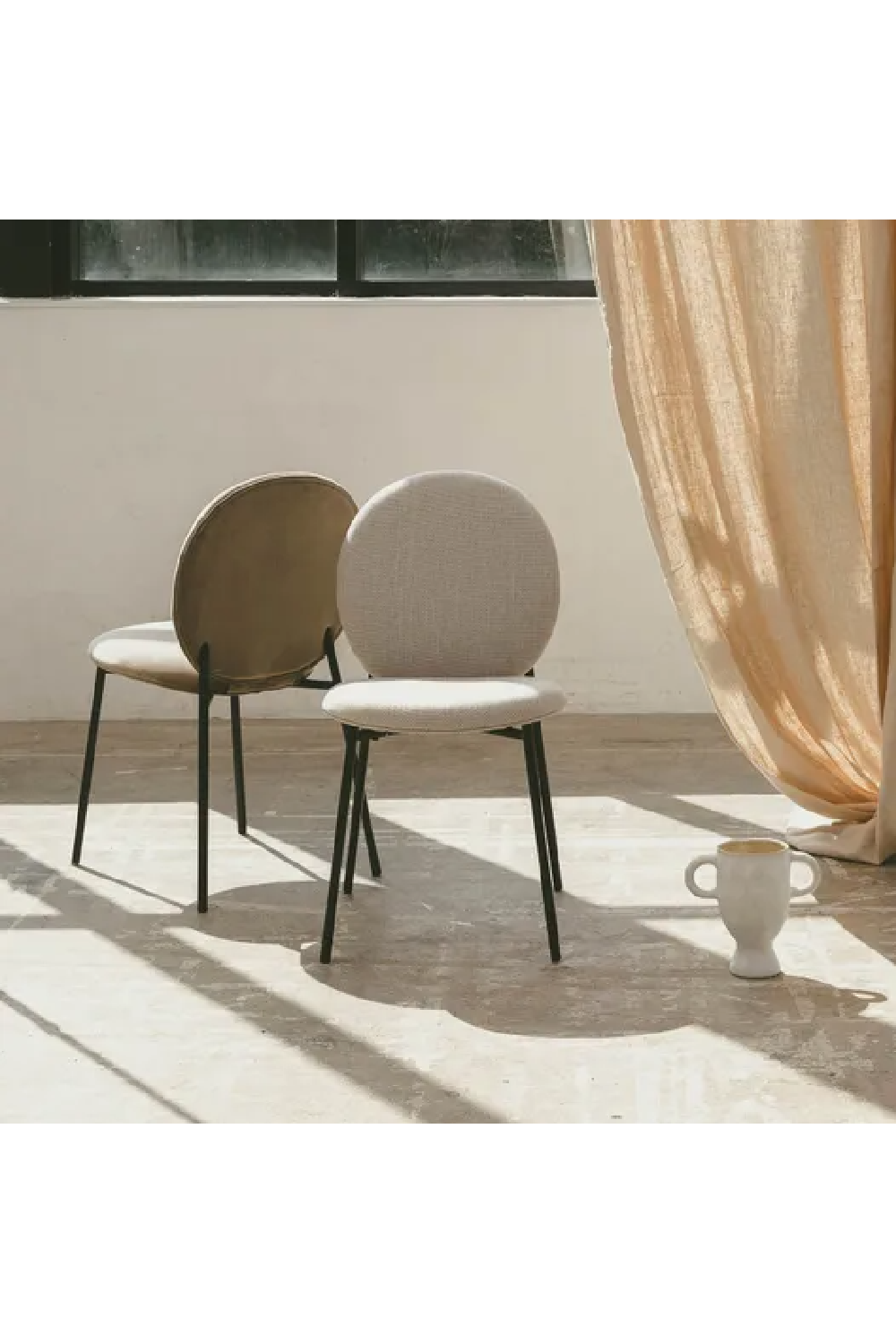 Round Back Dining Chair | NV Gallery Blaze | Oroa.com