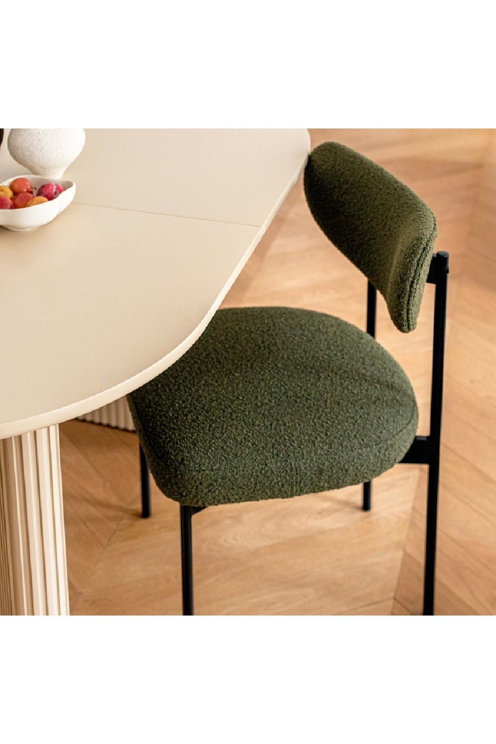 Curved Back Dining Chair | NV Gallery Jasper | Oroa.com