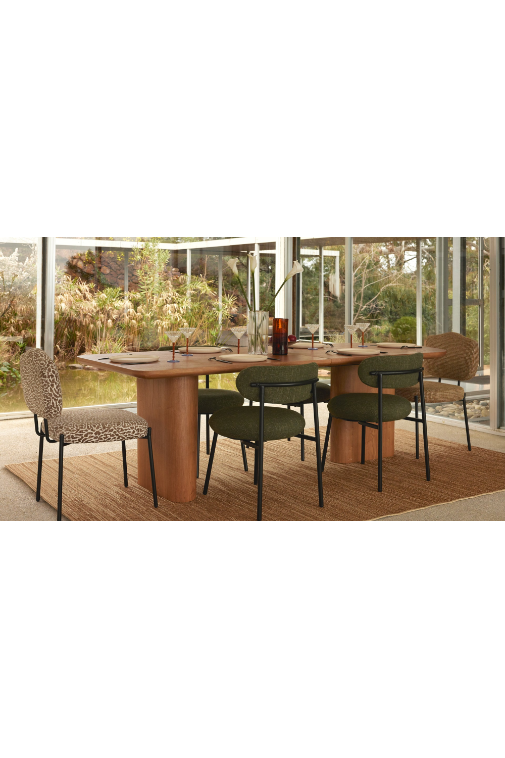 Upholstered Side Chair | NV Gallery Mogan | Oroa.com