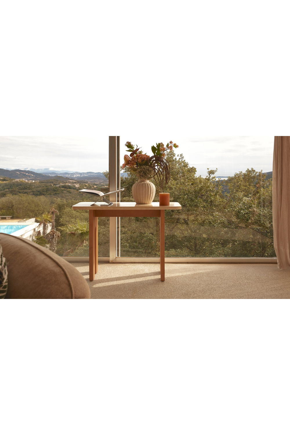 Travertine Top Console Table | NV Gallery Danbury | Oroa.com