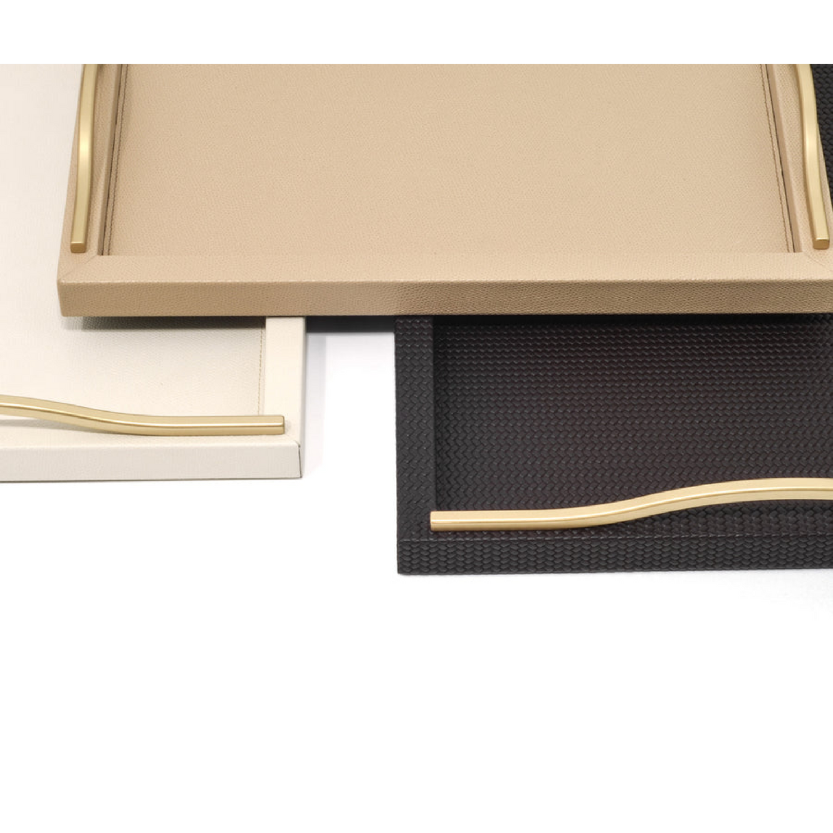 Wavy Handles Leather Tray | Pinetti Onda | OROA.com